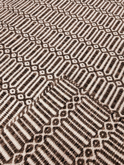 Tapete Kilim Guzerate 200x250 marrom cru